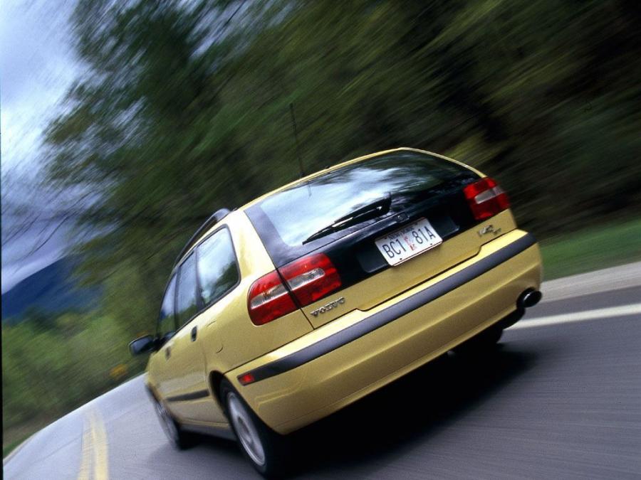  Volvo V40 1999 года  (фото 8 из 10)
